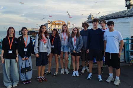 группа Students International