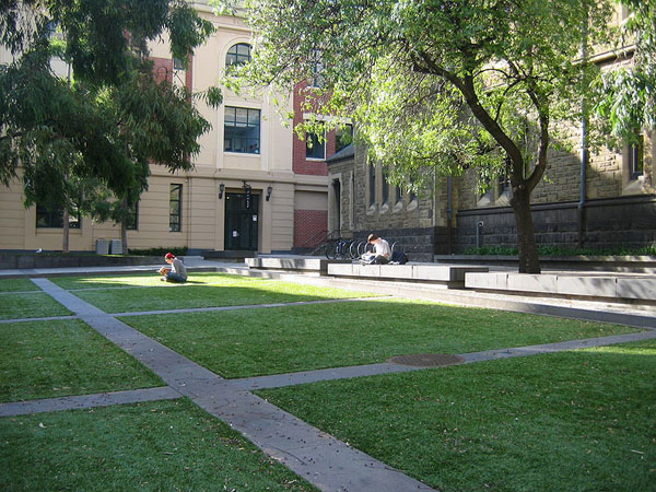 RMIT University (Royal Melbourne Institute of Technology) 